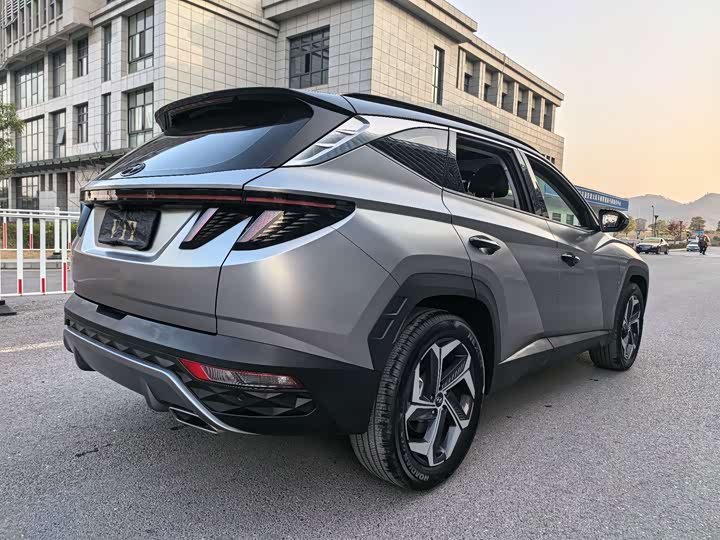Фото 8 - Hyundai Tucson L