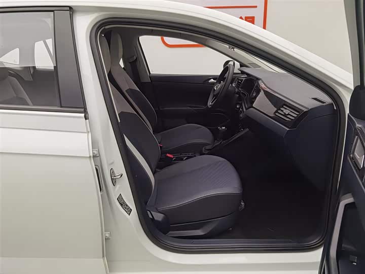 Фото 23 - Volkswagen Lavida