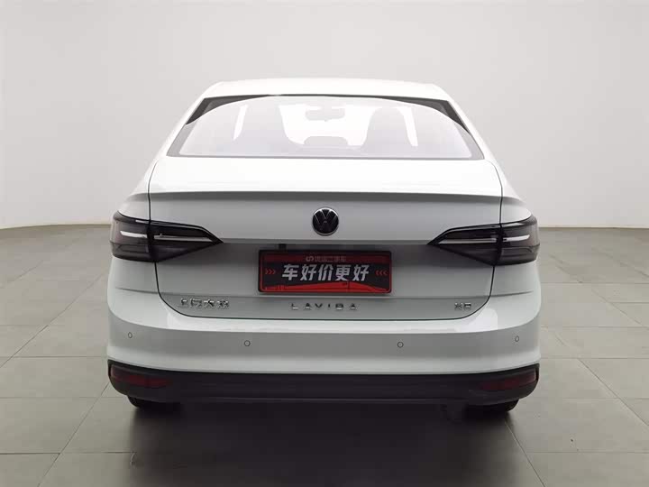 Фото 4 - Volkswagen Lavida