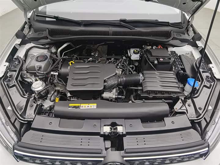 Фото 6 - Volkswagen Lavida