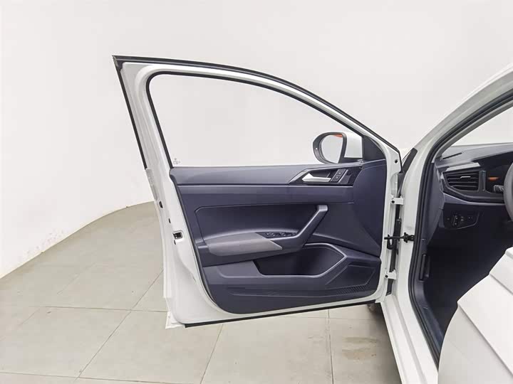 Фото 8 - Volkswagen Lavida