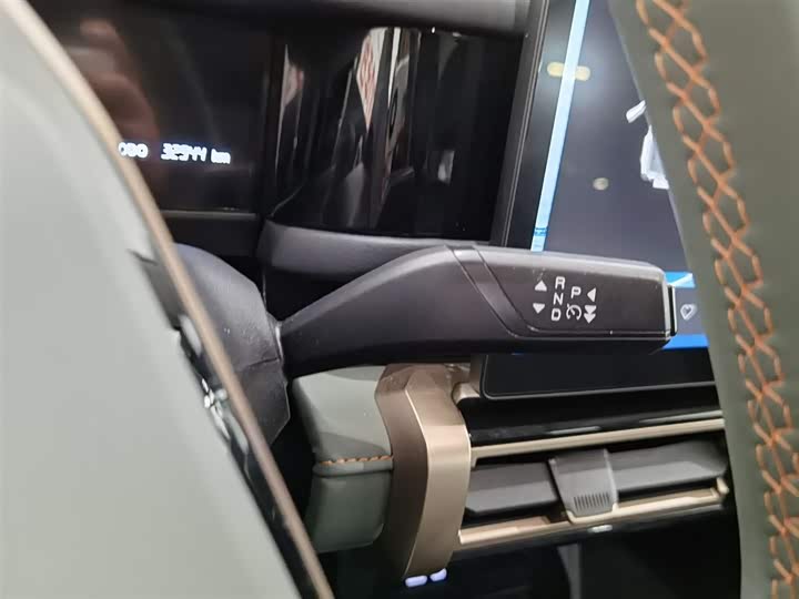 Фото 13 - Chery iCar 03