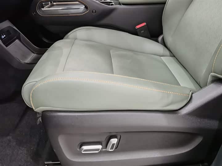 Фото 20 - Chery iCar 03