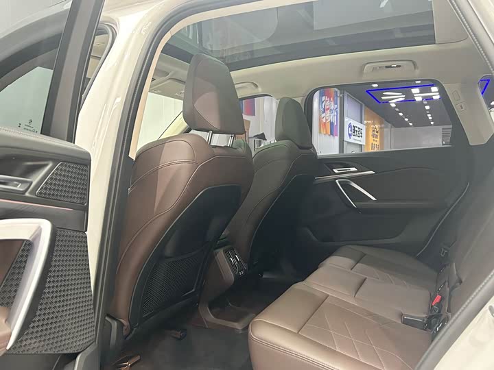 Фото 16 - BMW X1