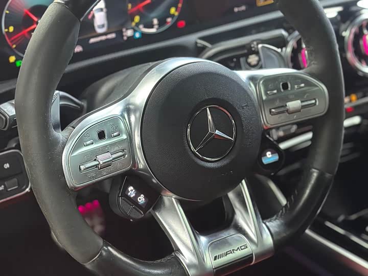 Фото 7 - Mercedes-Benz CLA-Class AMG