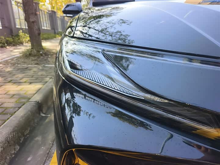 Фото 30 - Toyota Camry