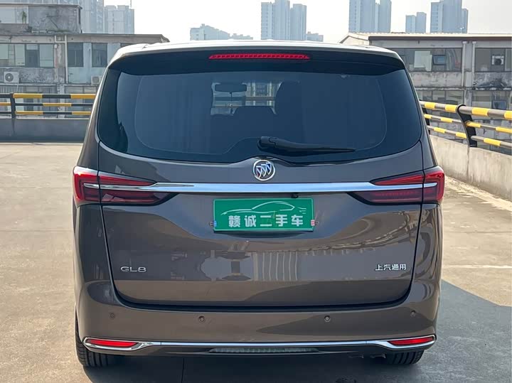 Фото 4 - Buick GL8 ES