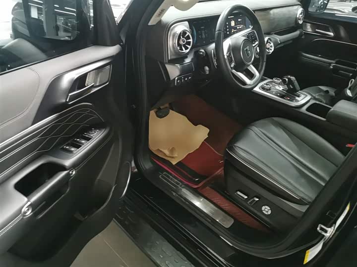 Фото 16 - Tank 300