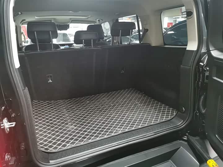 Фото 19 - Tank 300