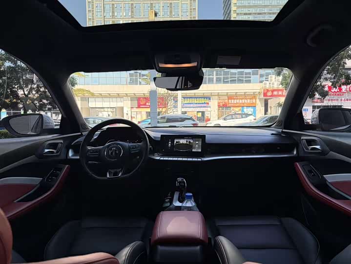 Фото 14 - MG Motor 5