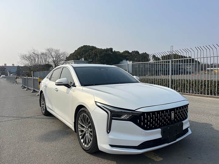 Фото 3 - Bestune B70