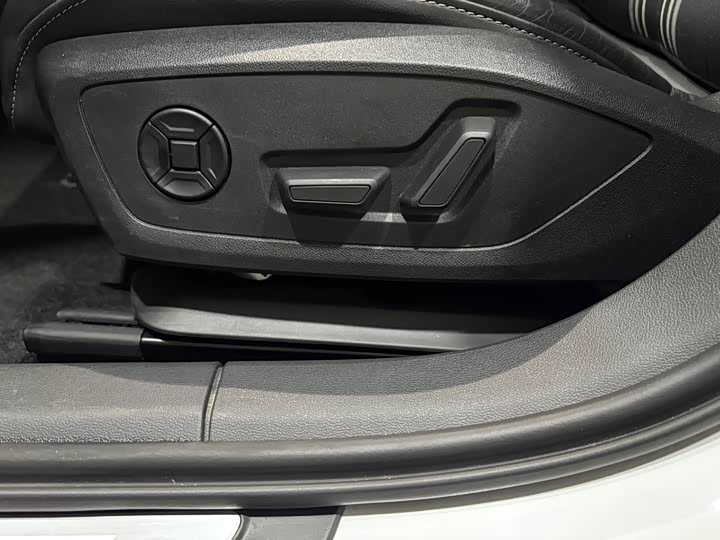 Фото 9 - Audi A3