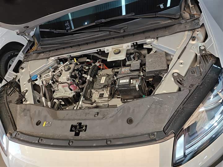 Фото 10 - GAC Aion RT