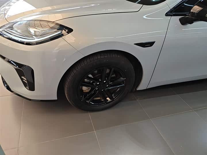 Фото 25 - GAC Aion RT