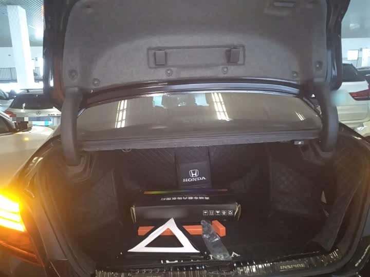 Фото 19 - Honda Inspire