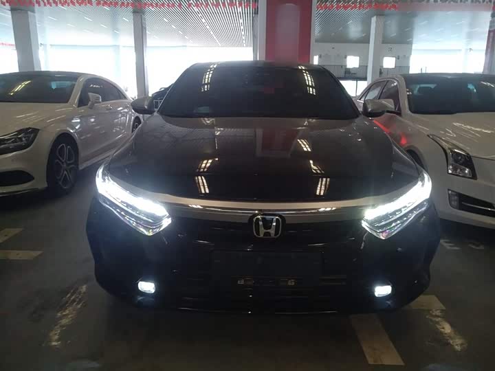 Фото 3 - Honda Inspire