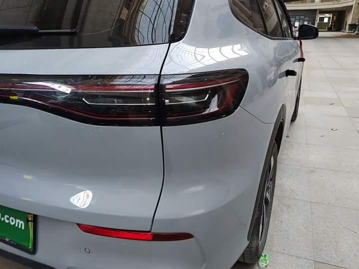 Фото 8 - Geely Galaxy E5