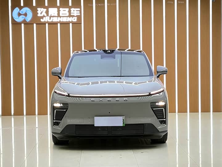 Фото 2 - Exeed Sterra ET