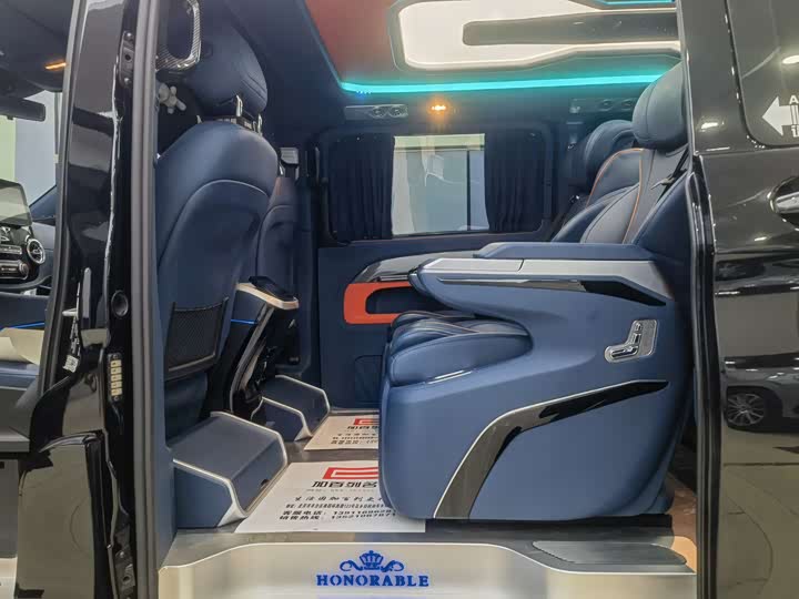 Фото 14 - Mercedes-Benz Vito