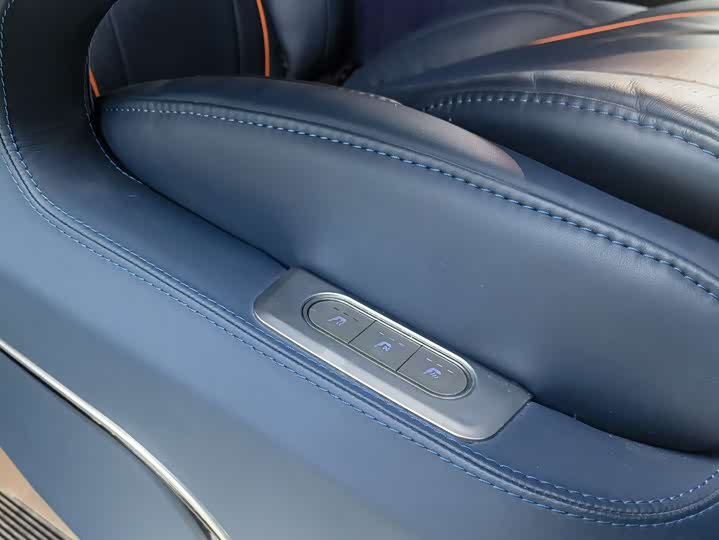 Фото 9 - Mercedes-Benz Vito