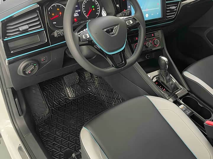 Фото 17 - Jetta VS5