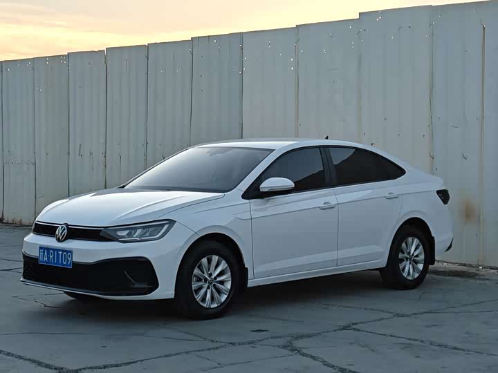 Фото 1 - Volkswagen Lavida