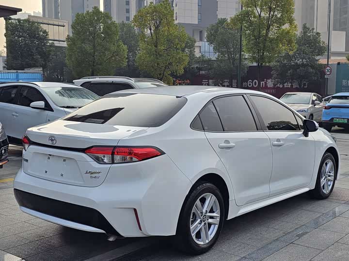 Фото 13 - Toyota Levin