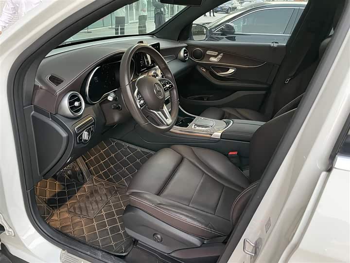 Фото 5 - Mercedes-Benz GLC-Class