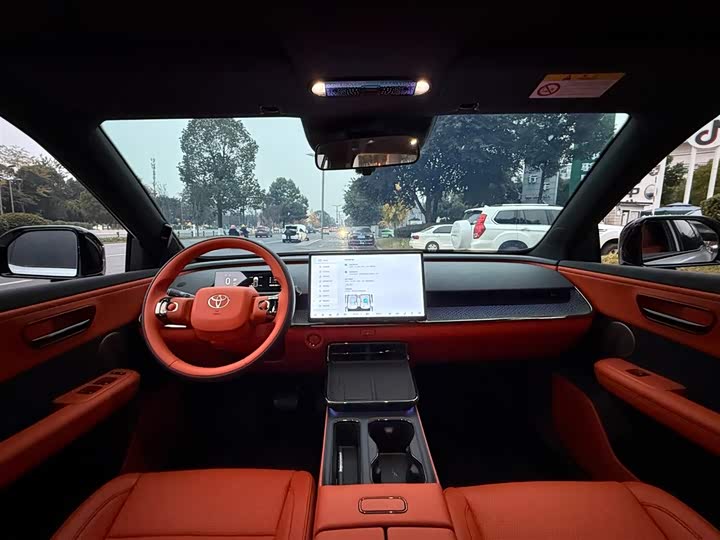 Фото 11 - Toyota bZ3X