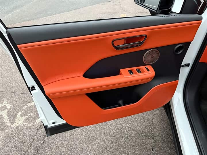 Фото 6 - Toyota bZ3X