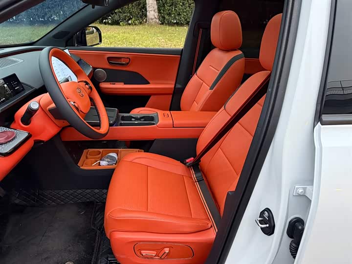 Фото 8 - Toyota bZ3X