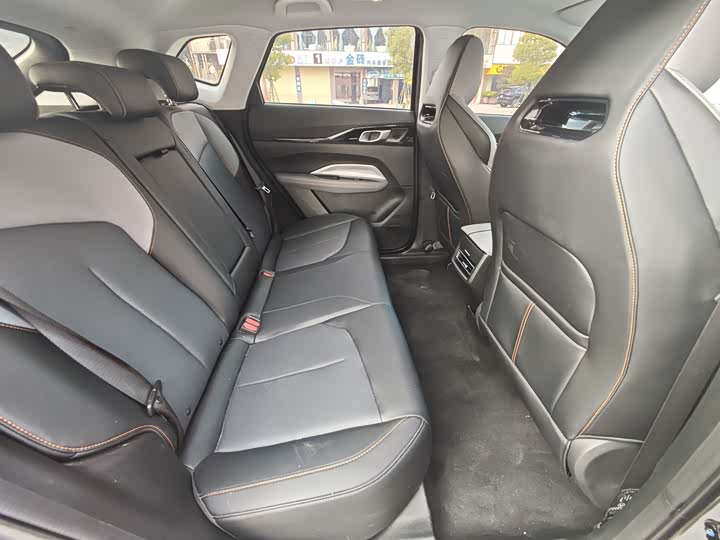 Фото 8 - Changan Oshan Z6