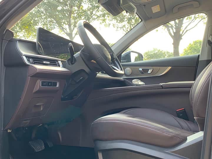 Фото 10 - Chery Tiggo 8 Pro