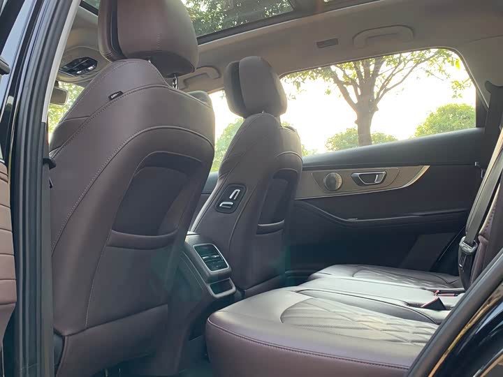 Фото 11 - Chery Tiggo 8 Pro