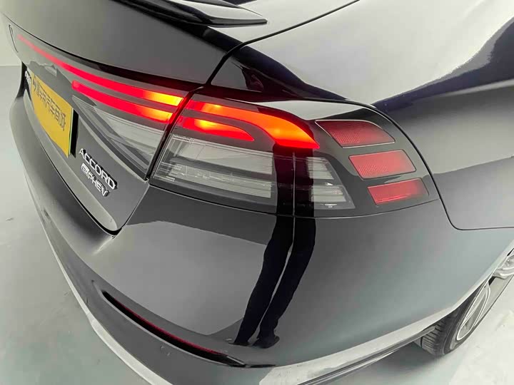 Фото 13 - Honda Accord Hybrid