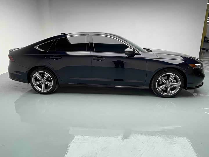 Фото 9 - Honda Accord Hybrid