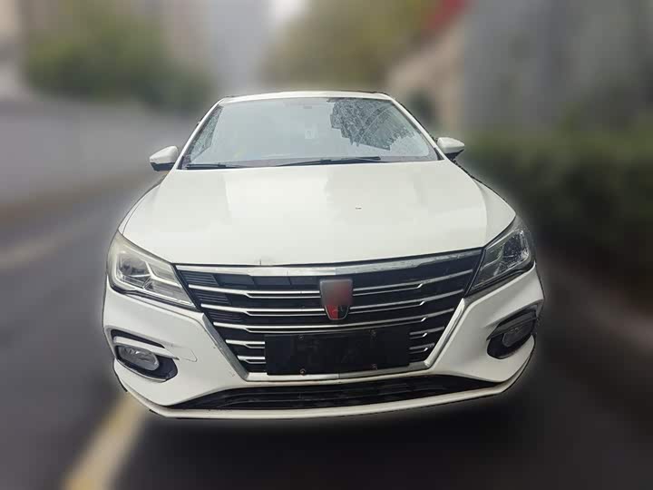 Фото 7 - Roewe i5