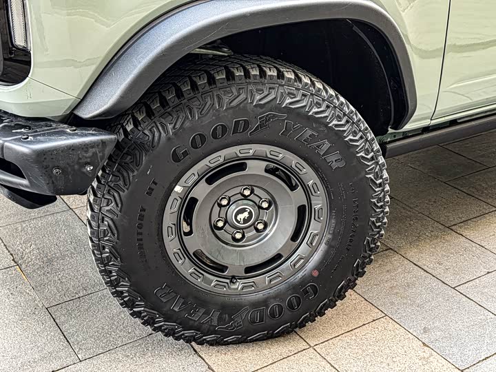 Фото 6 - Ford Bronco