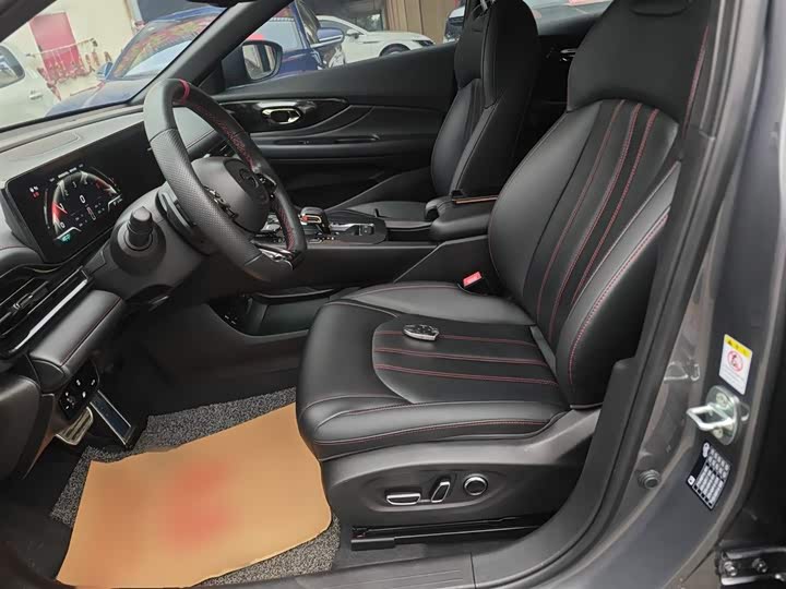 Фото 15 - GAC Trumpchi Empow R