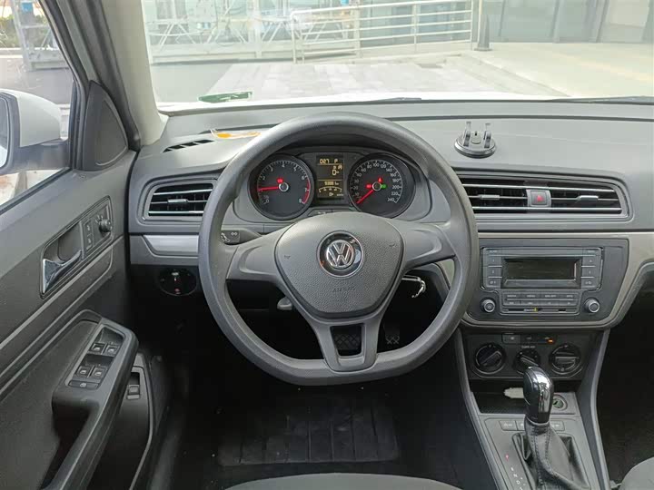 Фото 11 - Volkswagen Lavida