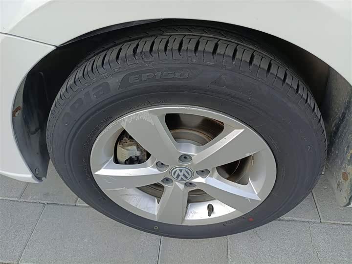 Фото 23 - Volkswagen Lavida