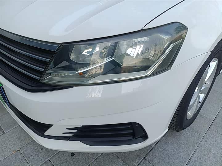 Фото 24 - Volkswagen Lavida