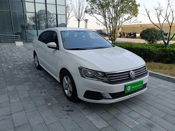 Фото 4 - Volkswagen Lavida