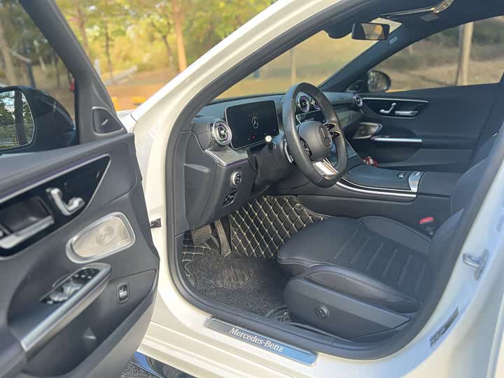 Фото 4 - Mercedes-Benz C-Class