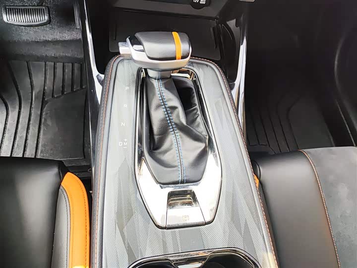 Фото 14 - Changan Oshan X5