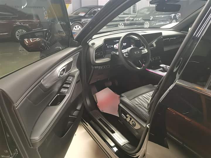 Фото 16 - GAC Trumpchi GS8