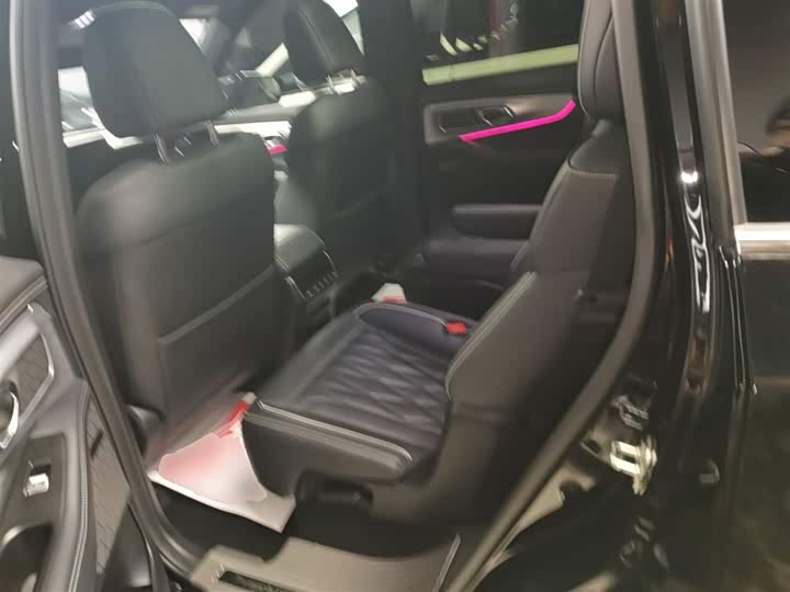 Фото 17 - GAC Trumpchi GS8