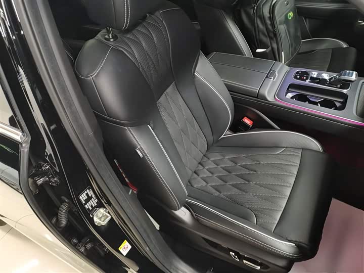 Фото 25 - GAC Trumpchi GS8