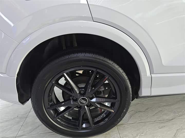 Фото 25 - Audi Q2L