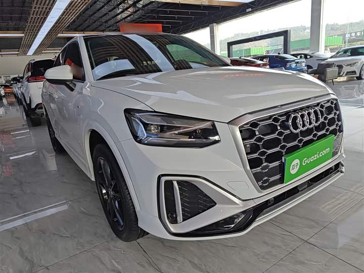 Фото 4 - Audi Q2L